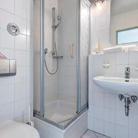 Strandnaehe!! Moderne Ferienwohnung Fuer 6 Personen Heringsdorf  Buitenkant foto